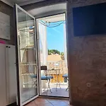 Augustina 아파트