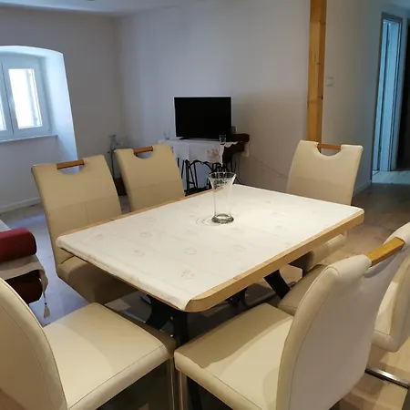 Augustina روفينج