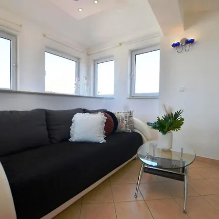 Augustina Apartment *