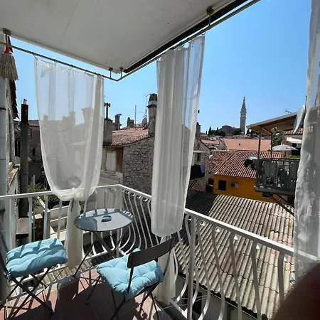 Augustina شقة روفينج