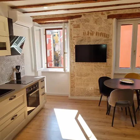 Augustina Apartment